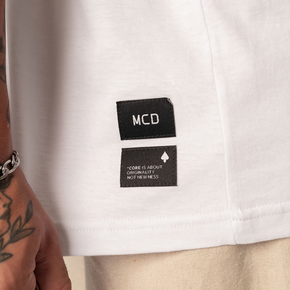 Camiseta Especial Manga Japonesa MCD Godness