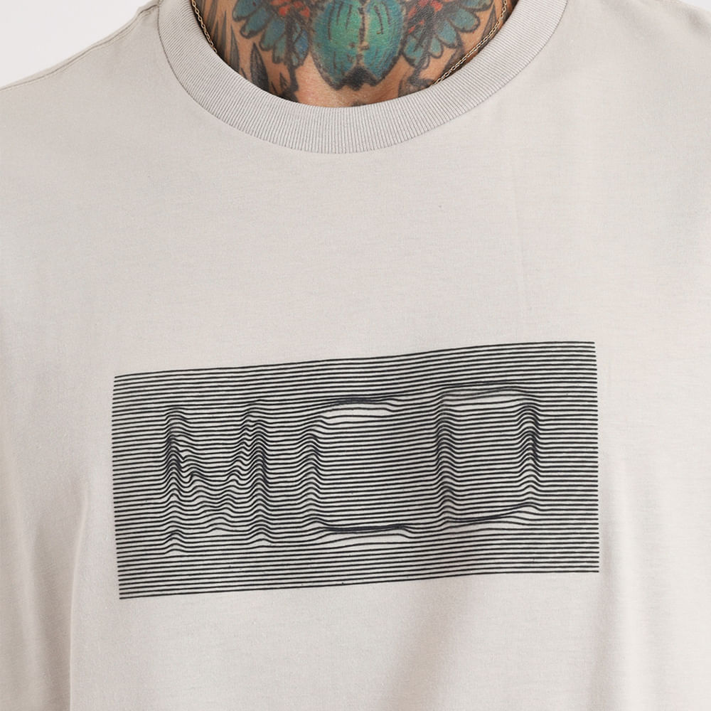 Camiseta Regular MCD Linhas