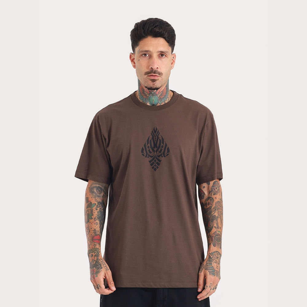 Camiseta Regular MCD Espada Caligrafiti
