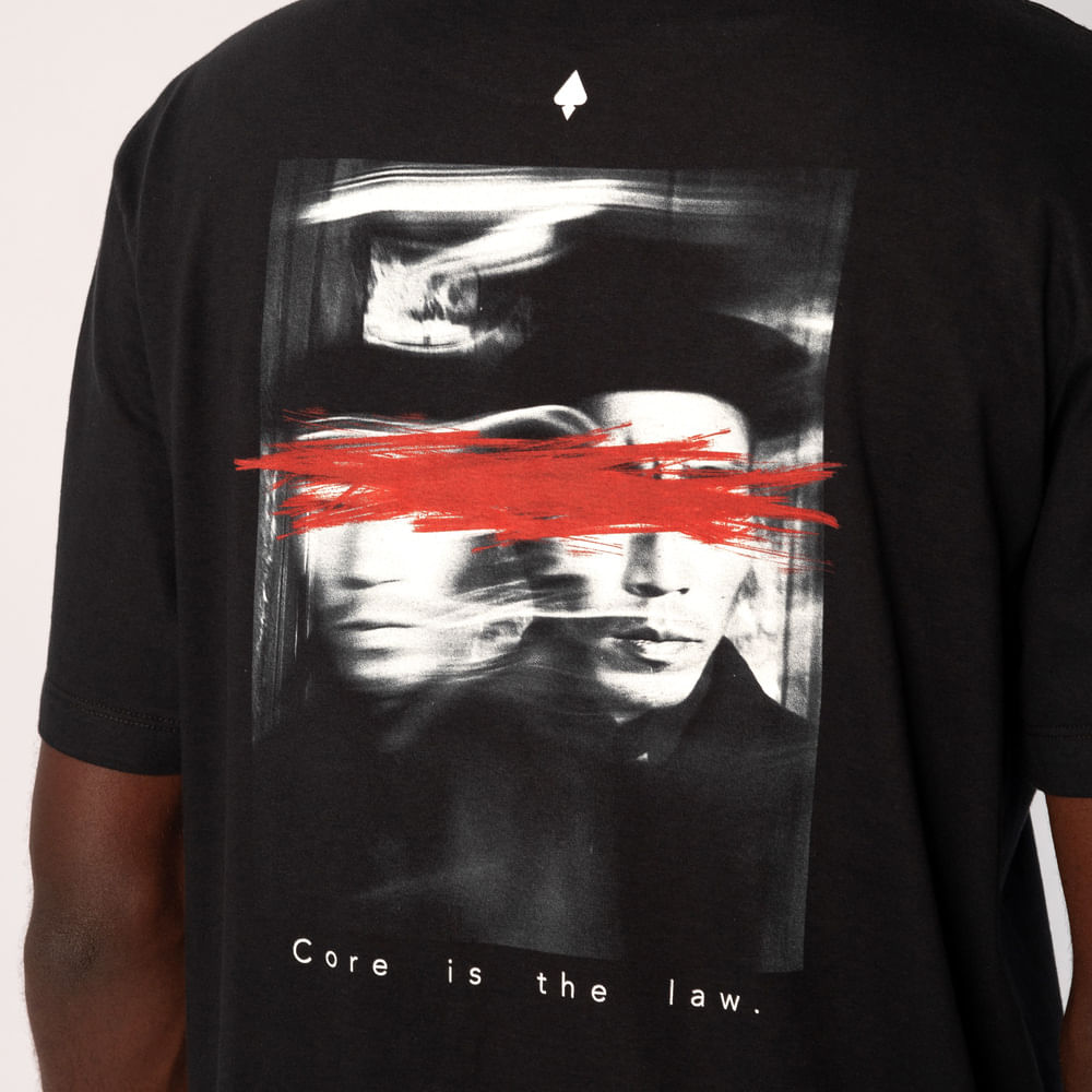 Camiseta Regular MCD Core Is The Law